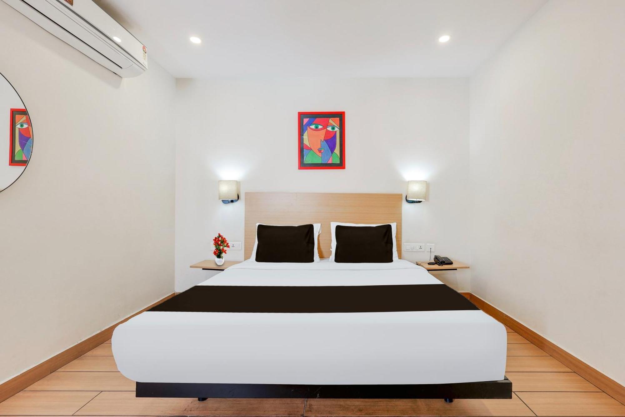 Super Townhouse Visakhapatnam Hotel Luaran gambar